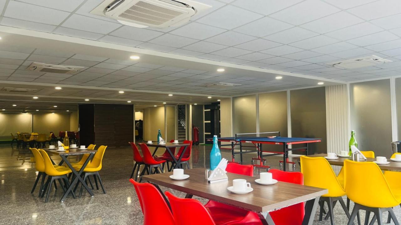 Zen Suites Gurgaon - Luxe Stays Collection Ngoại thất bức ảnh